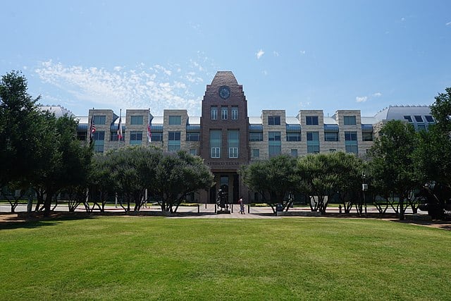 Buckmasters Electric Electrician Frisco Texas (George_A._Purefoy_Municipal_Center_and_Frisco_Square)